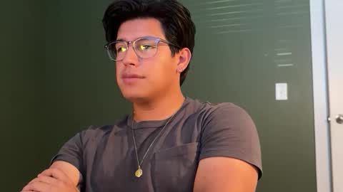 Snapshot of carlosjosecb1 chatting on October 29, 2025, 3:47 pm carlos online show from October 29, 2025, 3:47 pm