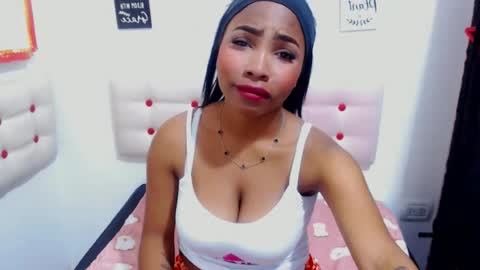 Snapshot of carlotadivaxxx chatting on June 25, 2026, 4:11 pm CarlotaDivaxxx online show from June 25, 2026, 4:11 pm