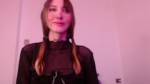 Snapshot of carmennrusso chatting on May 3, 2026, 3:29 pm carmennrusso online show from May 3, 2026, 3:29 pm