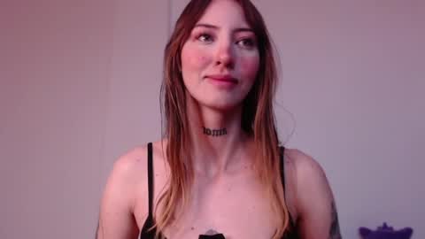 Snapshot of carmennrusso chatting on May 5, 2026, 11:07 am carmennrusso online show from May 5, 2026, 11:07 am