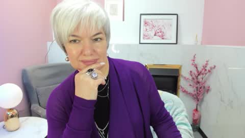 Carmen online show from September 21, 2025, 8:54 pm