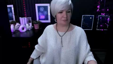 Carmen online show from February 14, 2026, 9:22 pm