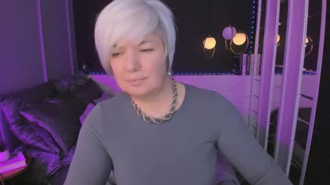 Snapshot of carmensoft chatting on May 5, 2026, 10:18 pm Carmen online show from May 5, 2026, 10:18 pm