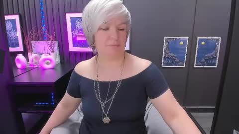 Snapshot of carmensoft chatting on May 12, 2026, 8:55 am Carmen online show from May 12, 2026, 8:55 am