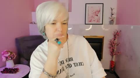 Snapshot of carmensoft chatting on June 7, 2026, 8:45 pm Carmen online show from June 7, 2026, 8:45 pm