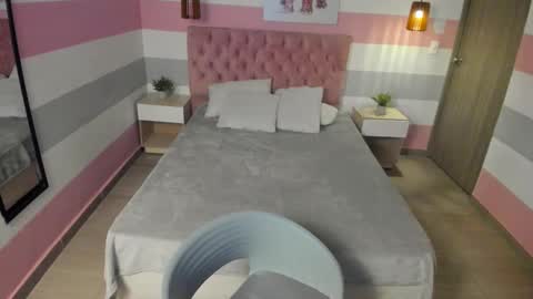 Snapshot of carol_pinter chatting on January 31, 2025, 2:07 pm Carol online show from January 31, 2025, 2:07 pm