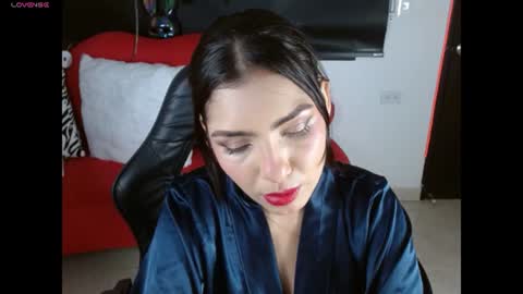 Snapshot of carolaine69_ chatting on July 16, 2026, 1:06 pm Caroline online show from July 16, 2026, 1:06 pm