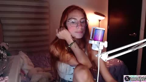 Snapshot of carolayn12 chatting on January 17, 2025, 10:45 pm Carolayn online show from January 17, 2025, 10:45 pm