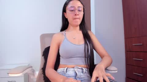 Caroline online show from January 3, 2025, 3:22 pm