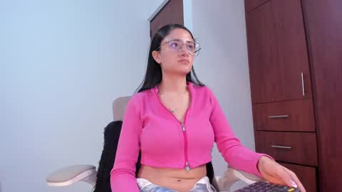 Caroline online show from January 17, 2025, 10:23 pm