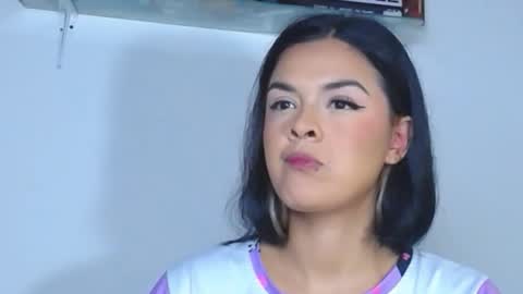 Snapshot of carolina_ml chatting on October 19, 2025, 2:50 pm CarolinaM online show from October 19, 2025, 2:50 pm