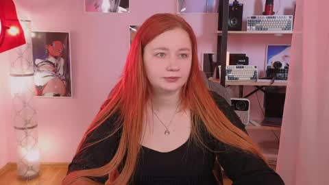 Snapshot of carolina_winter chatting on June 2, 2026, 5:42 am Mira online show from June 2, 2026, 5:42 am