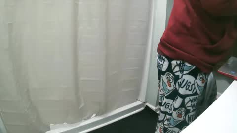 Snapshot of carolinaboy01 chatting on March 8, 2025, 11:37 am carolinaboy01 online show from March 8, 2025, 11:37 am