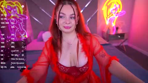 carolinadia online show from November 23, 2025, 8:19 pm