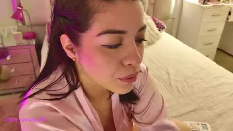 caroline online show from February 17, 2026, 3:58 am