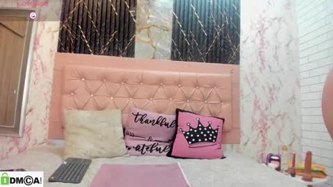 caroline daring online show from November 20, 2025, 11:54 am