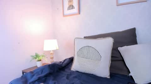  Caroline  online show from December 16, 2025, 11:26 am