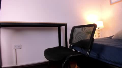  Caroline  online show from March 17, 2026, 11:35 am