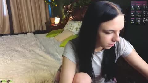 Snapshot of caroline_hey chatting on March 5, 2026, 9:27 am Mary and Carol online show from March 5, 2026, 9:27 am