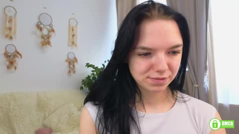 Snapshot of caroline_hey chatting on March 27, 2026, 9:32 am Mary and Carol online show from March 27, 2026, 9:32 am