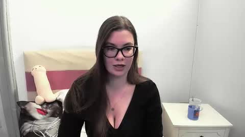 CarolineAmore online show from January 14, 2026, 4:12 pm