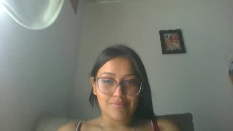 carolineconejita87 online show from December 22, 2025, 7:11 pm