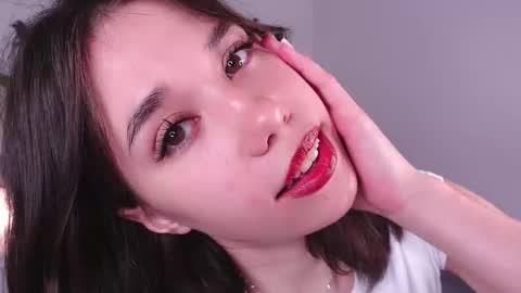 Snapshot of carolineliora chatting on October 24, 2025, 5:59 am Caroline online show from October 24, 2025, 5:59 am