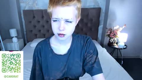 Snapshot of carolinerichter chatting on September 11, 2025, 2:22 am CarolineRichter online show from September 11, 2025, 2:22 am