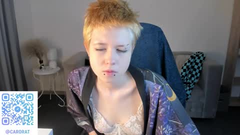 Snapshot of carolinerichter chatting on September 22, 2025, 2:13 am CarolineRichter online show from September 22, 2025, 2:13 am