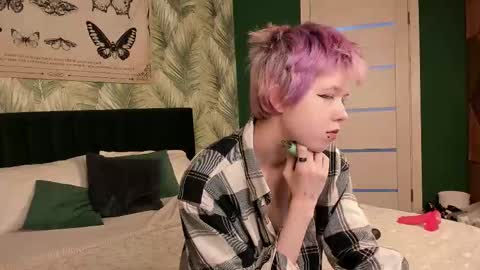 Snapshot of carolinerichter chatting on November 20, 2025, 2:56 am CarolineRichter online show from November 20, 2025, 2:56 am