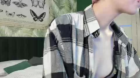 Snapshot of carolinerichter chatting on November 21, 2025, 2:10 am CarolineRichter online show from November 21, 2025, 2:10 am