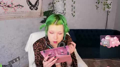 CarolineRichter online show from March 4, 2026, 2:50 am