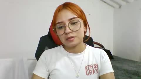 carolinnapinkman online show from April 20, 2026, 8:32 pm