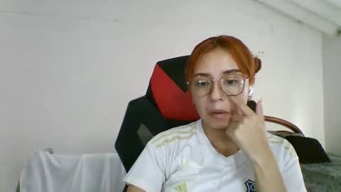 carolinnapinkman online show from April 28, 2026, 8:36 pm