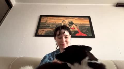 Snapshot of carolynharrington chatting on June 20, 2026, 5:43 am Elly online show from June 20, 2026, 5:43 am