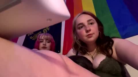 Snapshot of carpetmunchers chatting on October 4, 2025, 1:14 am carpetmunchers online show from October 4, 2025, 1:14 am