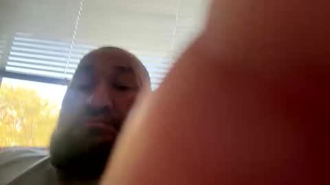 Snapshot of carpinteroxx1 chatting on April 9, 2026, 12:32 pm carpinteroxx1 online show from April 9, 2026, 12:32 pm