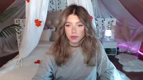 Snapshot of carriebecker chatting on October 28, 2025, 5:15 pm carriebecker online show from October 28, 2025, 5:15 pm