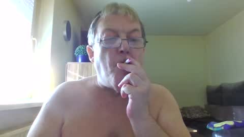 carsten21101 online show from March 5, 2025, 8:21 am