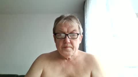 carsten21101 online show from February 9, 2026, 9:02 am