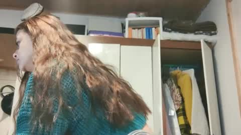 Snapshot of cary_mary chatting on September 30, 2025, 9:03 am Cary mary online show from September 30, 2025, 9:03 am