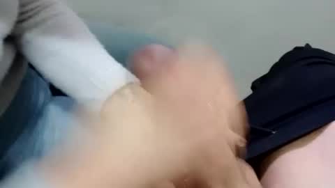 Snapshot of casal_301 chatting on January 30, 2025, 12:27 pm casal_301 online show from January 30, 2025, 12:27 pm