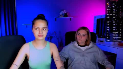 casey_meow_ online show from September 18, 2025, 12:51 pm