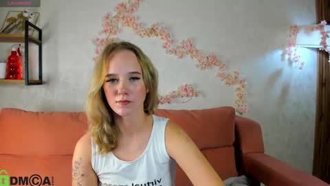Snapshot of casey_sweeet chatting on September 24, 2025, 8:39 am Casey sweeet online show from September 24, 2025, 8:39 am
