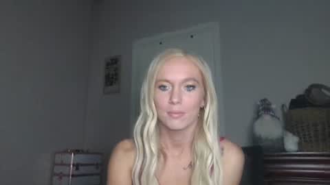 Snapshot of caseygirl6879 chatting on November 3, 2025, 11:48 pm Casey Lakes online show from November 3, 2025, 11:48 pm