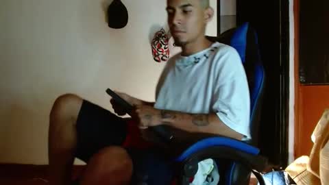 Snapshot of cash_master_san chatting on November 16, 2025, 1:33 am Cash Master San online show from November 16, 2025, 1:33 am