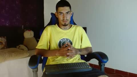 Snapshot of cash_master_san chatting on November 22, 2025, 3:33 pm Cash Master San online show from November 22, 2025, 3:33 pm