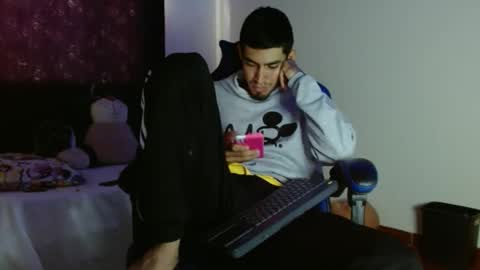 Snapshot of cash_master_san chatting on December 14, 2025, 4:45 pm Cash Master San online show from December 14, 2025, 4:45 pm