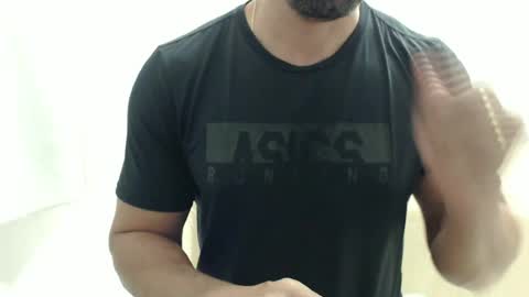 cashmastermuscle77 online show from May 4, 2026, 10:11 am