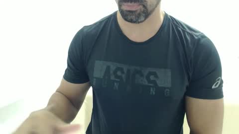 cashmastermuscle77 online show from May 5, 2026, 10:23 am